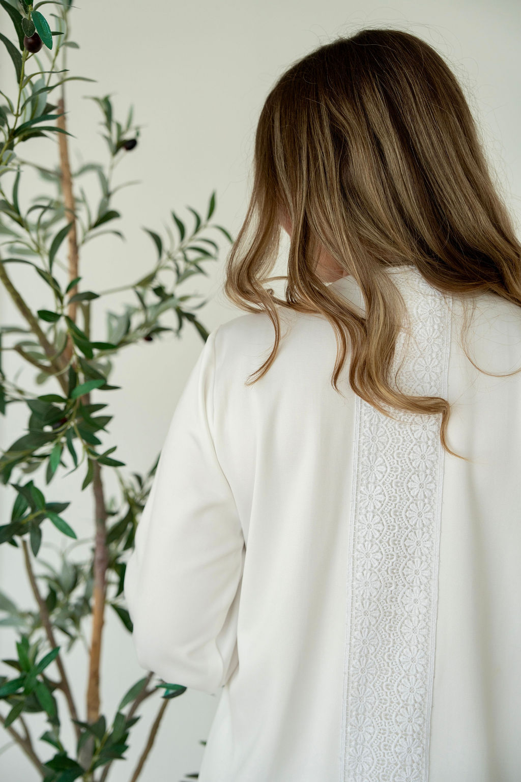 Aasiya- Cloud White